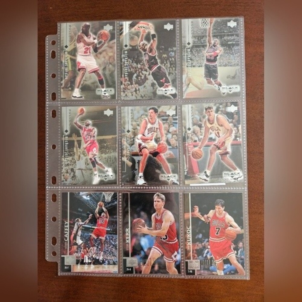 NBA Chicago Bulls Basketball Card Collection - Picture 4 of 5